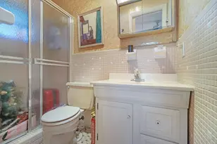 16750 NE 14th Ave, Miami, FL 33162 - Photo 8