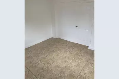 18 Andros Road, Palm Springs, FL 33461 - Photo 8