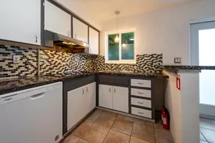 1528 NE 33rd St, Oakland Park, FL 33334 - Photo 14