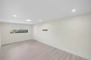 9298 Birmingham Dr, Palm Beach Gardens, FL 33410 - Photo 12