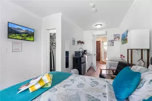 2625 NE 13th Ct, Fort Lauderdale, FL 33304 - Photo 4