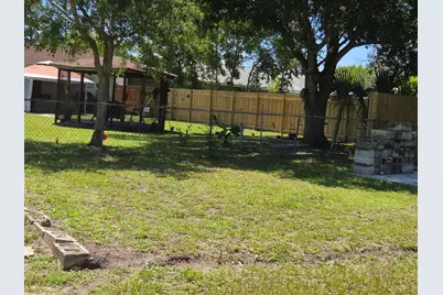 3101 Hibiscus Avenue, Fort Pierce, FL 34947 - Photo 18