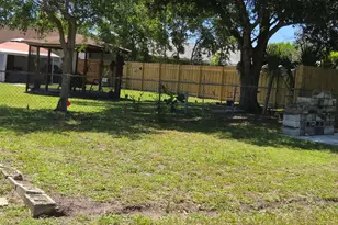 3101 Hibiscus Ave, Fort Pierce, FL 34947 - Photo 18