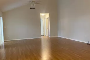 1230 Summit Pl Cir, West Palm Beach, FL 33415 - Photo 4