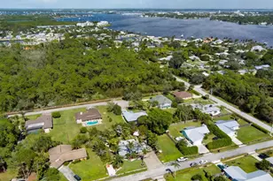 1321 SW Nikoma St, Palm City, FL 34990 - Photo 6