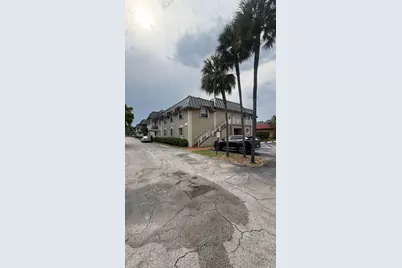 475 SE 8th Street #220, Deerfield Beach, FL 33441 - Photo 22