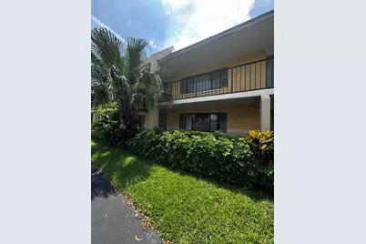 704 Meadows Circle #704, Boynton Beach, FL 33436 - Photo 1