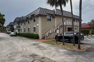 475 SE 8th St, Deerfield Beach, FL 33441 - Photo 16