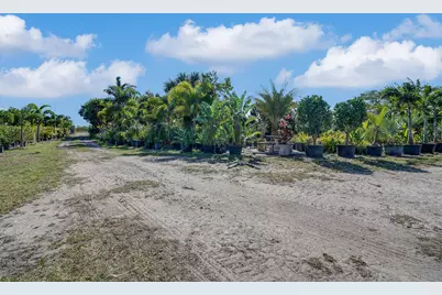 6747 Carol Street, Loxahatchee, FL 33470 - Photo 12