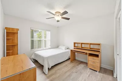12445 SW 7th Place, Davie, FL 33325 - Photo 16