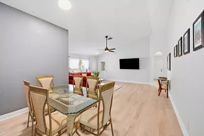 12445 SW 7th Place, Davie, FL 33325 - Photo 10