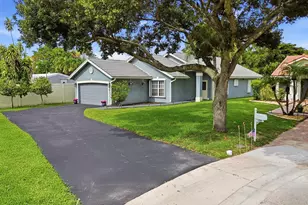 12445 SW 7th Pl, Davie, FL 33325 - Photo 4