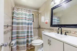 475 NE 113th St, Miami, FL 33161 - Photo 10