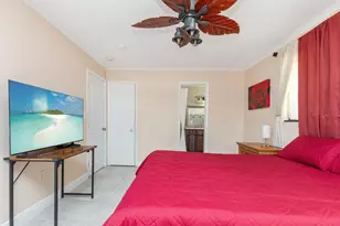 475 NE 113th St, Miami, FL 33161 - Photo 4