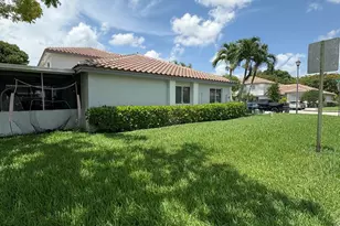 702 NW 208th Terrace, Pembroke Pines, FL 33029 - Photo 28