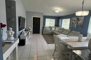 702 NW 208th Terrace, Pembroke Pines, FL 33029 - Photo 8