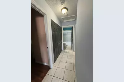 702 NW 208th Terrace, Pembroke Pines, FL 33029 - Photo 14