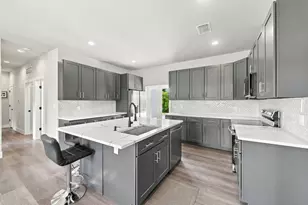2801 NE 2nd Ave, Wilton Manors, FL 33334 - Photo 10