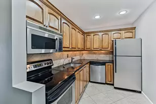 6345 Bay Club Dr, Fort Lauderdale, FL 33308 - Photo 10