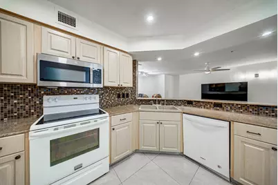500 Scotia Drive #302, Hypoluxo, FL 33462 - Photo 6