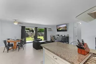 201 NE Prima Vista Blvd, Port Saint Lucie, FL 34983 - Photo 10