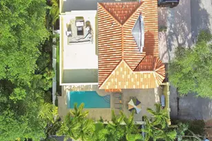 1411 NE 7th St, Fort Lauderdale, FL 33304 - Photo 2