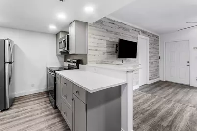 612 Executive Center Drive #107, West Palm Beach, FL 33401 - Photo 16