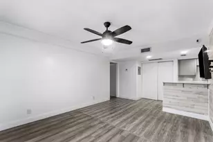 612 Executive Center Dr, West Palm Beach, FL 33401 - Photo 12