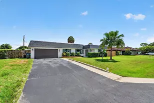 110 W Coconut Dr, Lake Worth, FL 33467 - Photo 2