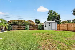 110 W Coconut Dr, Lake Worth, FL 33467 - Photo 44