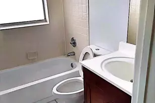 1014 Twin Lakes Dr, Coral Springs, FL 33071 - Photo 10