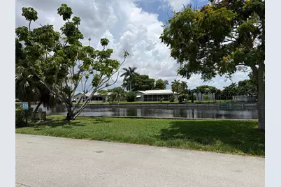 9640 NW 65th Street #D10, Tamarac, FL 33321 - Photo 24