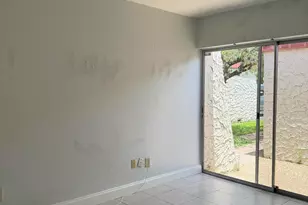 9640 NW 65th St, Tamarac, FL 33321 - Photo 14