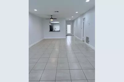 9640 NW 65th Street #D10, Tamarac, FL 33321 - Photo 6