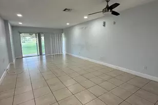 9640 NW 65th St, Tamarac, FL 33321 - Photo 10