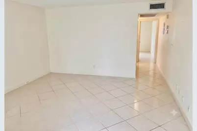 1015 Ainslie A Drive, Boca Raton, FL 33434 - Photo 4