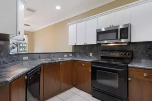 2216 Shoma Dr, West Palm Beach, FL 33414 - Photo 8