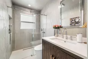 3481 NE 18th Ave, Oakland Park, FL 33306 - Photo 18