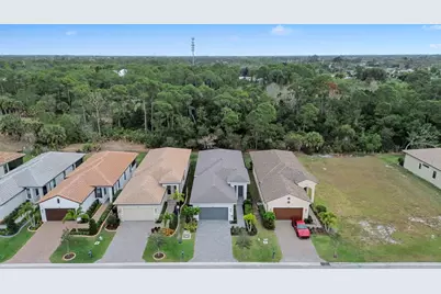 176 SE Via Sangro, Port Saint Lucie, FL 34952 - Photo 2