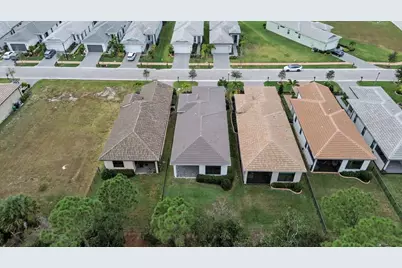 176 SE Via Sangro, Port Saint Lucie, FL 34952 - Photo 4