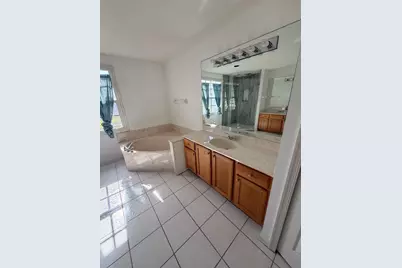 1226 Avondale Lane, West Palm Beach, FL 33409 - Photo 6
