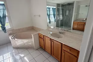 1226 Avondale Ln, West Palm Beach, FL 33409 - Photo 6