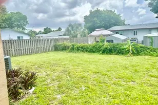 2951 NW 8th St, Pompano Beach, FL 33069 - Photo 14