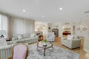 110 Legendary Cir, Palm Beach Gardens, FL 33418 - Photo 6