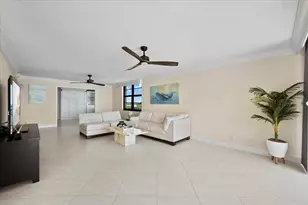 911 Ocean Dr, North Palm Beach, FL 33408 - Photo 14