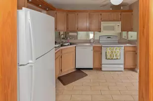 2641 W Gately Dr W, West Palm Beach, FL 33415 - Photo 8