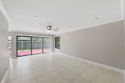 8741 Cleary Boulevard, Plantation, FL 33324 - Photo 12