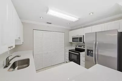 8741 Cleary Boulevard, Plantation, FL 33324 - Photo 20