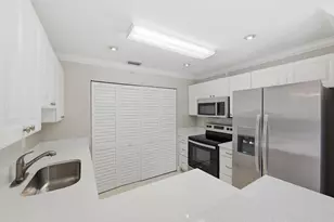 8741 Cleary Blvd, Plantation, FL 33324 - Photo 20