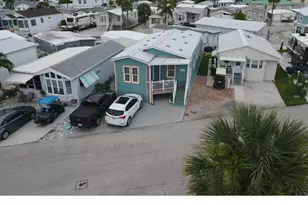 946 Nettles Blvd, Jensen Beach, FL 34957 - Photo 36